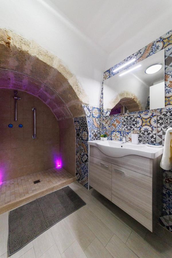 Casa Vacanze Marval Villa โปลีญาโนอามาเร ภายนอก รูปภาพ
